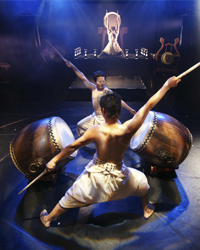 �Q������