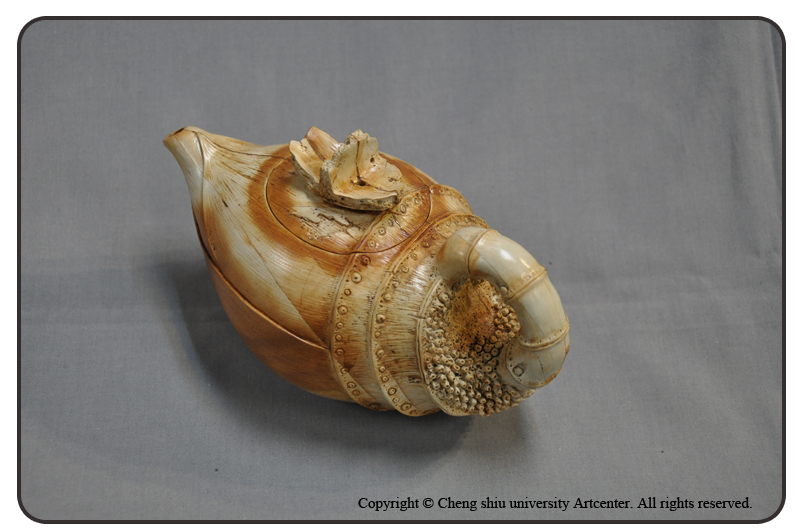 ���J���@�K���@�쯾�ۡ@18&times;9.5&times;10�@2005