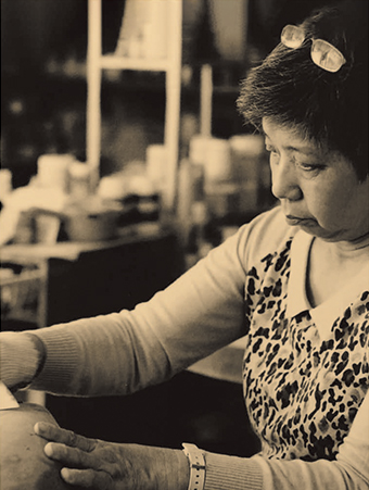 楊文霓 YANG,WEN-NI   