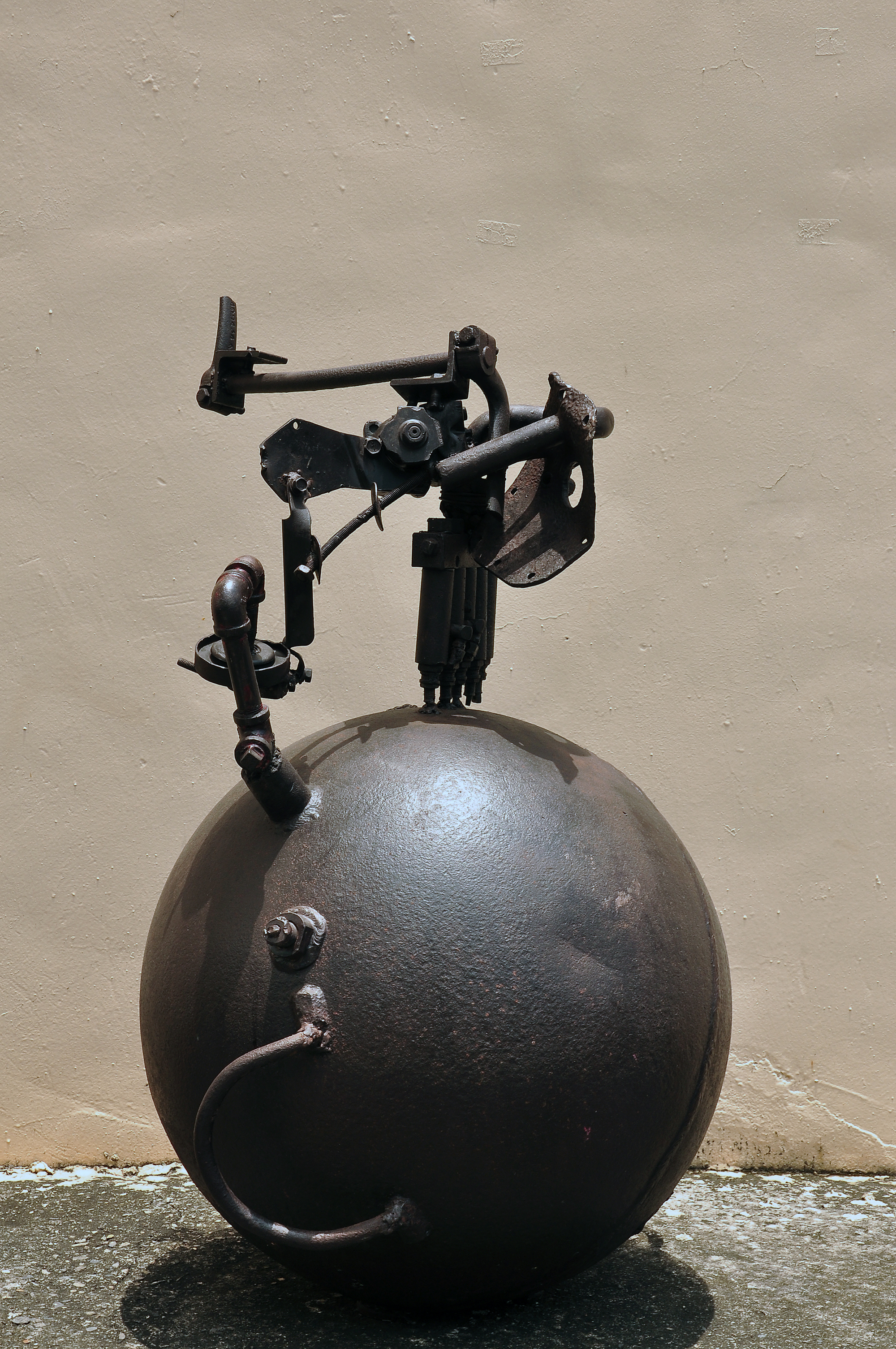 齒輪就是我的臉  洪龍木個展