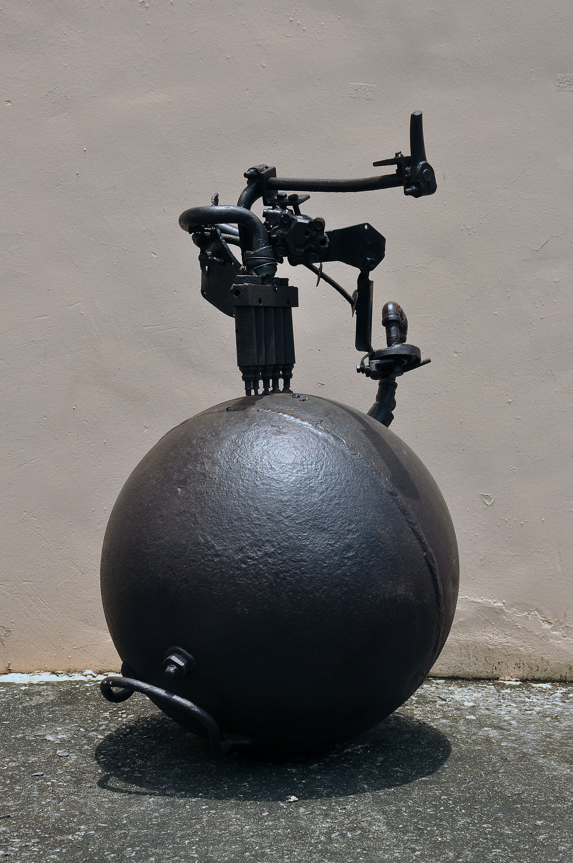 齒輪就是我的臉  洪龍木個展