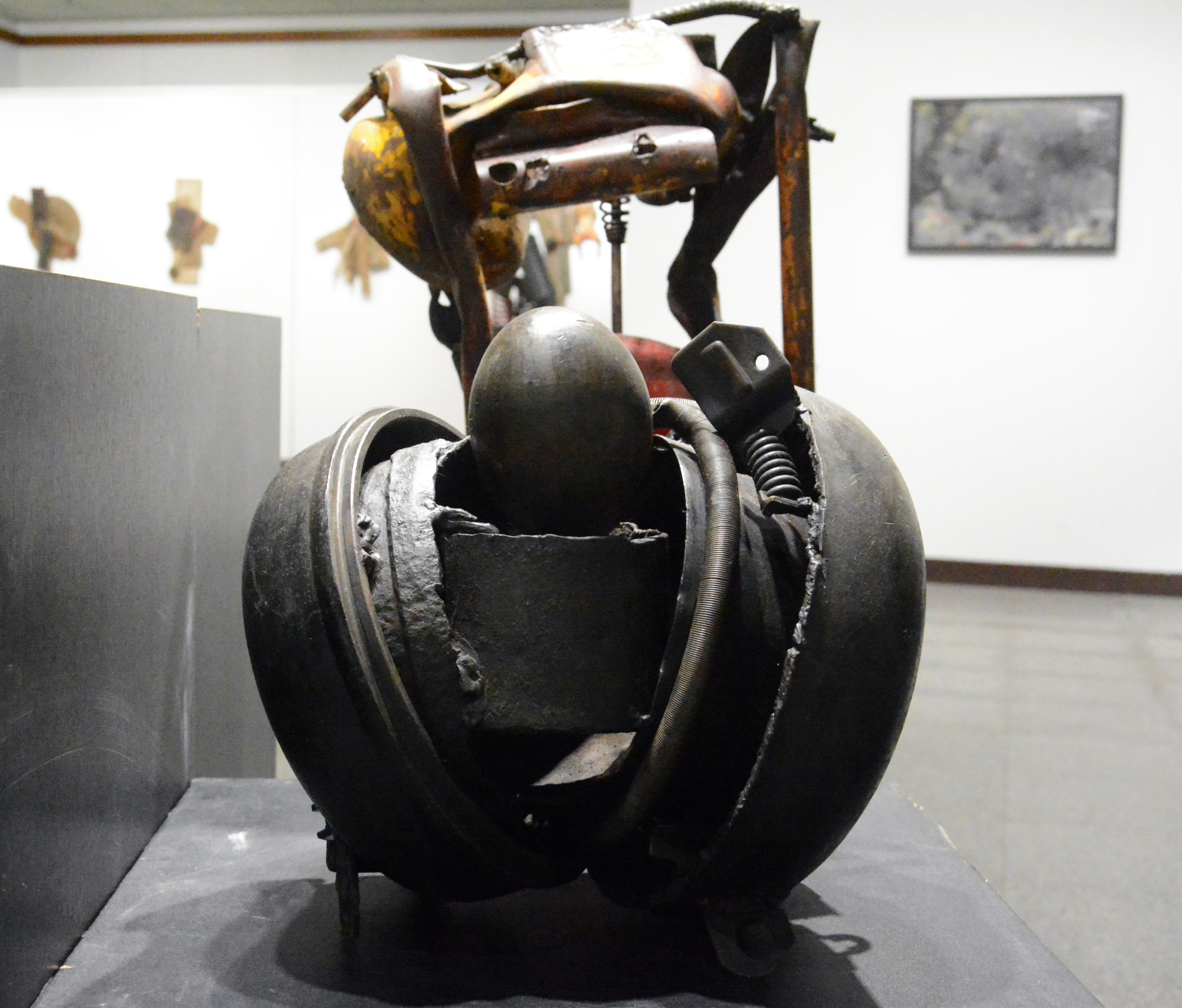 齒輪就是我的臉  洪龍木個展